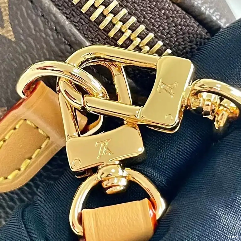 LV Bag 2306HT0004 0723